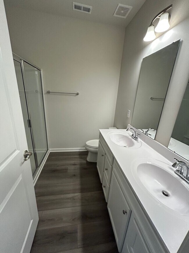 Building Photo - Lovely Colvard Farms Townhouse