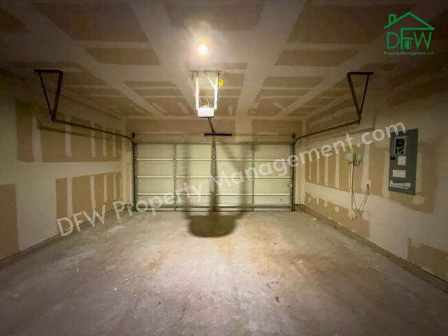 Building Photo - Spacious 4-Bedroom Home with Study & Large Backyard in Princeton, TX!