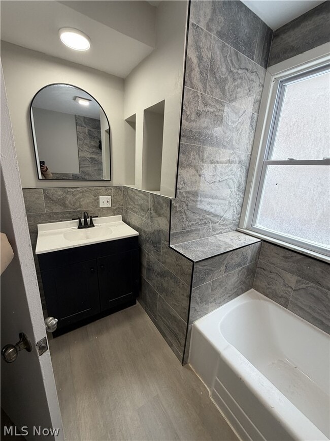 Building Photo - 15340 Yorick Ave