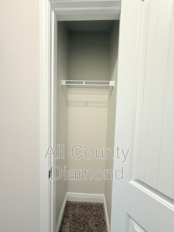 Building Photo - 7682 Shadow Lake Dr