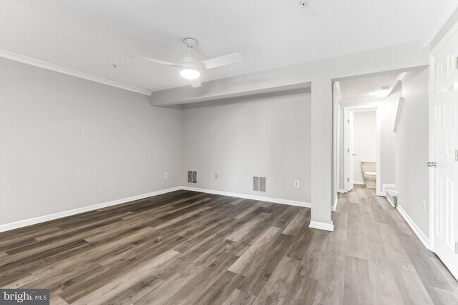Building Photo - 1232 Quaker Ridge Dr