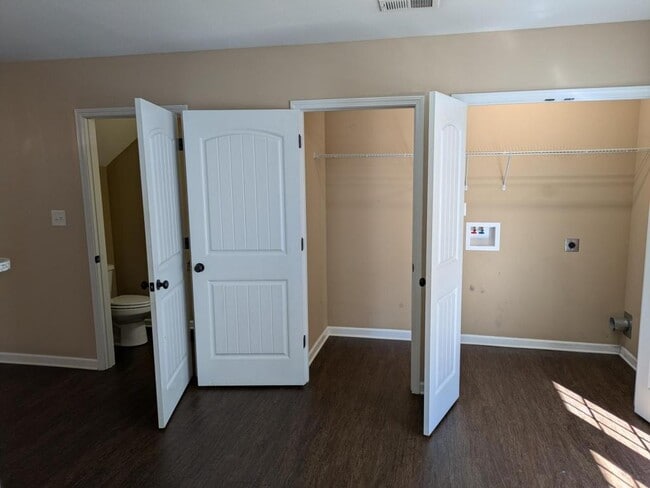 Building Photo - 150 Mayhew Rd