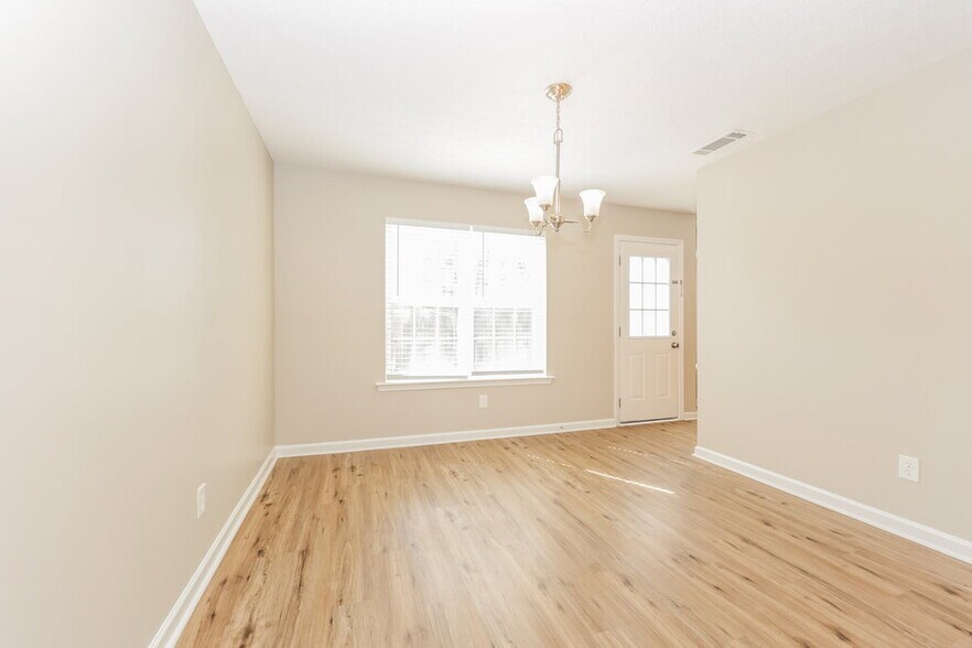 Building Photo - 1147 Benton Mason Dr