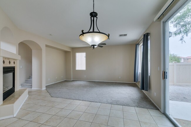 Building Photo - Beautiful 2-story home featuring 4 bedroom...