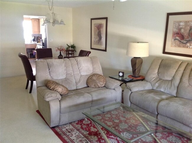 Building Photo - 4575 Cove Cir