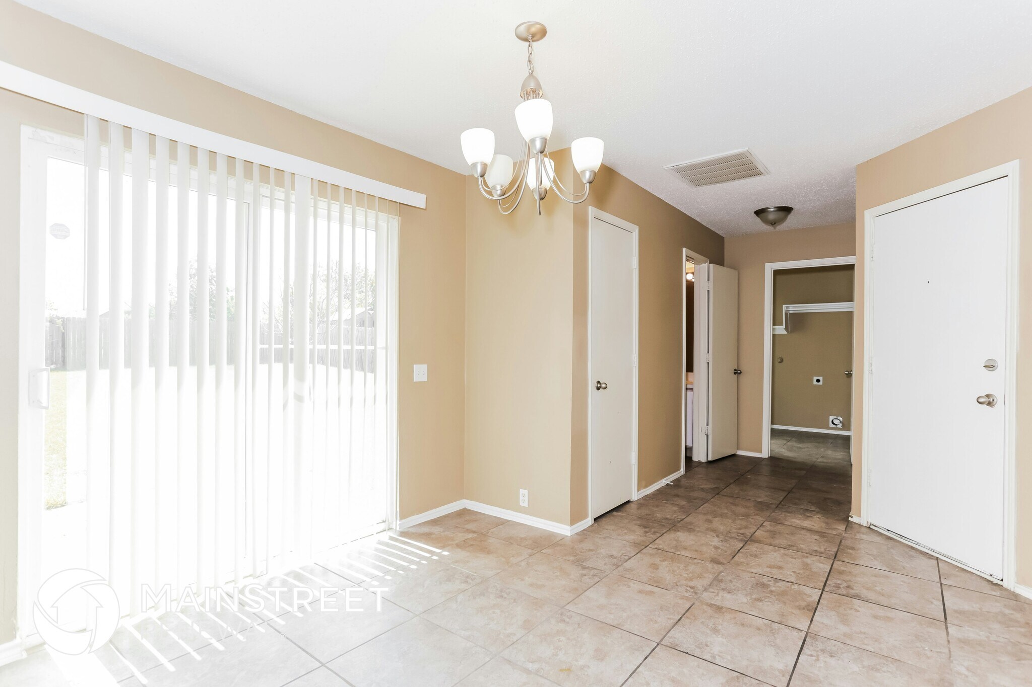 Building Photo - 6734 Ambercrest Dr