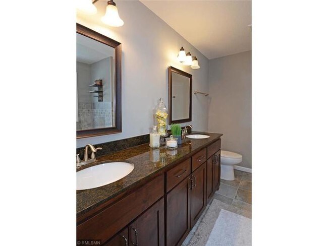 Building Photo - 3221 42nd Ave S