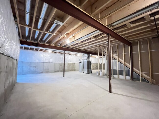 Building Photo - 724 Mallard Dr