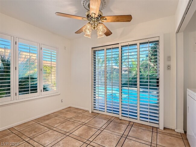 Building Photo - 3415 Villa Hermosa Dr