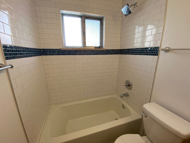 Building Photo - Charming 2 bedroom home in Ruby Hill neighborhood of Denver