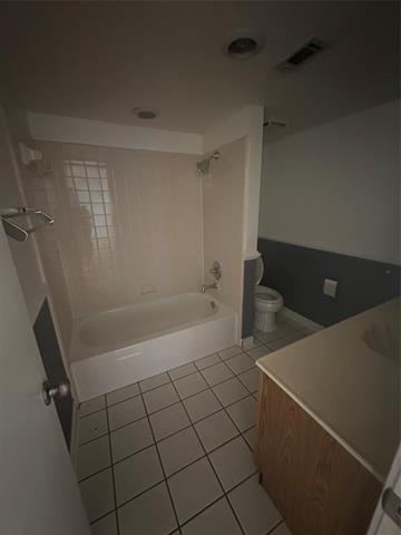 Building Photo - 2929 Peninsula Way