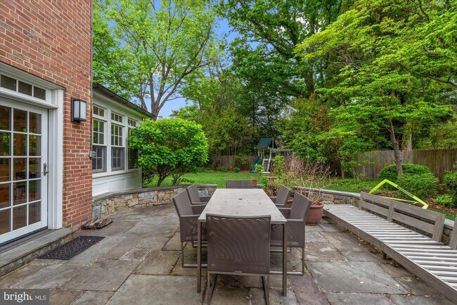 Building Photo - 3701 Blackthorn Ct