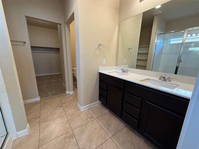 Building Photo - 6624 San Isidro Dr