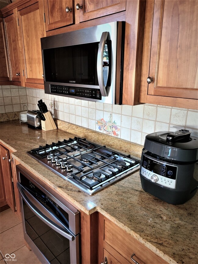 Building Photo - 131 1st Ave NW