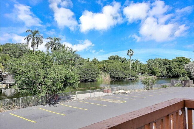 Building Photo - 13210 Memorial Hwy