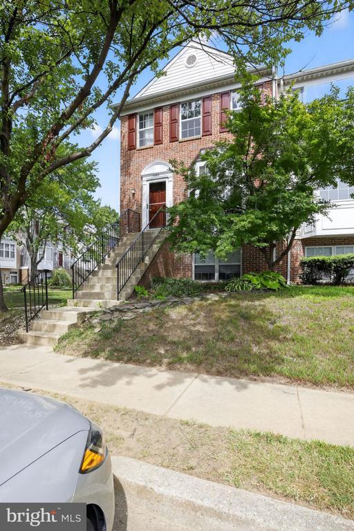 Building Photo - 2492 Wentworth Dr