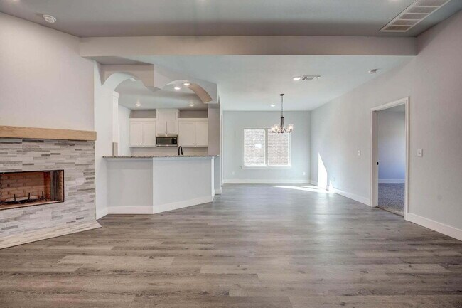 Building Photo - Pristine 3/2/2 in Frenship ISD, All Applia...