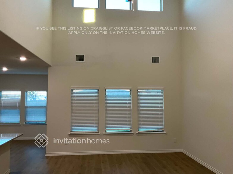 Building Photo - 7432 Mayplace Dr