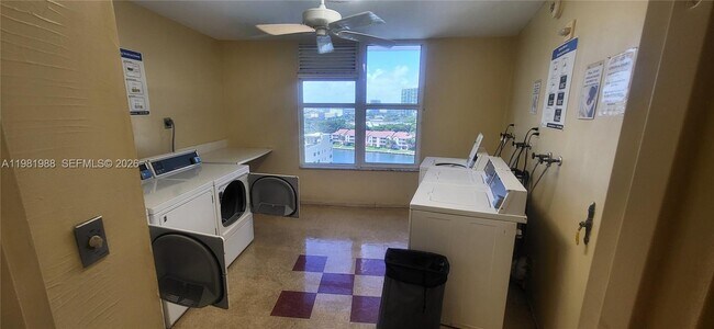 Building Photo - 3800 S Ocean Dr