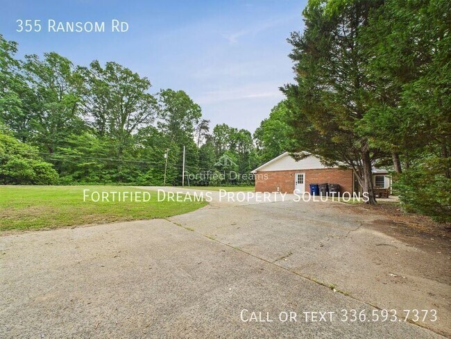 Building Photo - 355 Ransom Rd