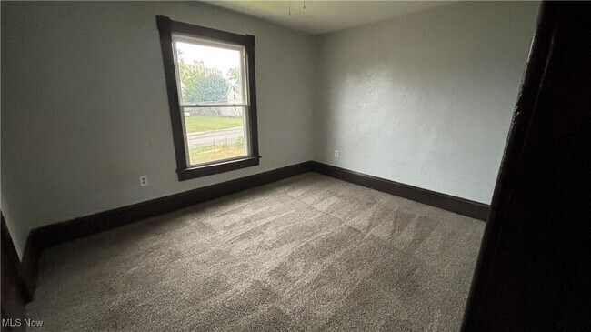 Building Photo - 814 Lovett Pl