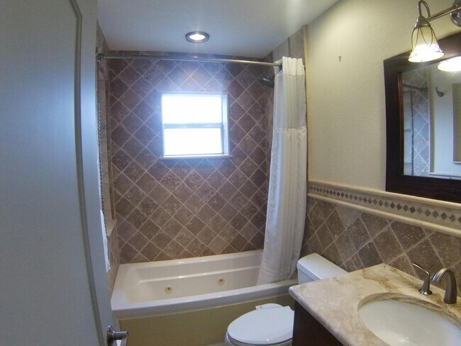 Building Photo - 854 Normandy Trail
