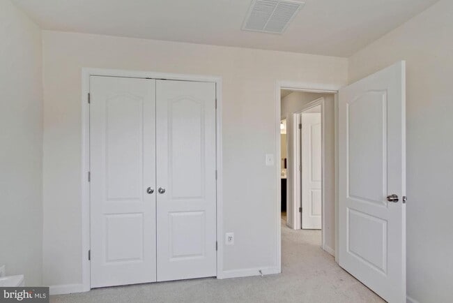 Building Photo - 8570 Crooked Tree Ln