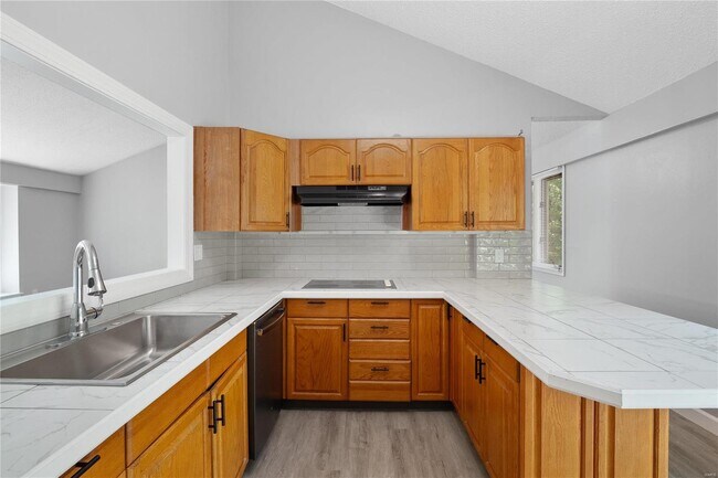 Building Photo - 836 Country Stone Dr