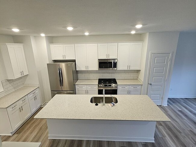 Building Photo - 13805 Gatsby Dr