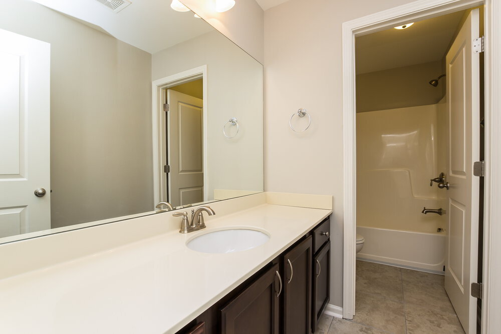 Building Photo - 5051 Saphire Ct