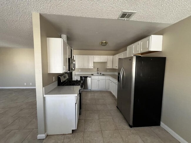 Building Photo - 6941 Appleton Dr