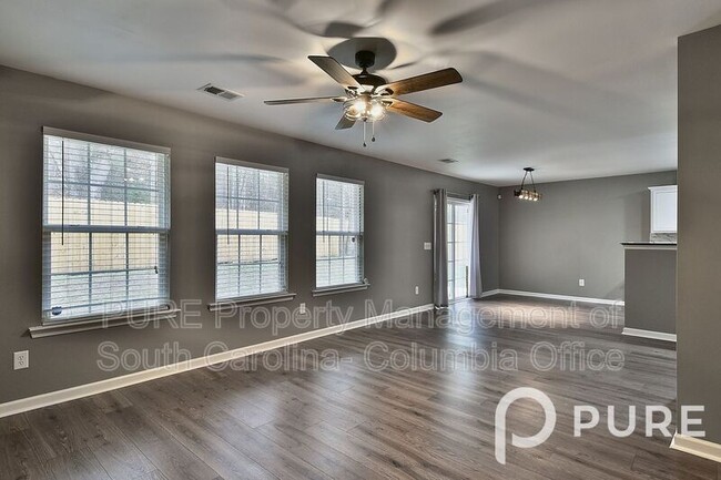 Building Photo - 134 Vermillion Dr