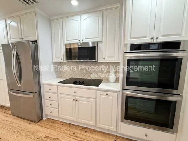 Building Photo - 1455 Riverbirch Ln