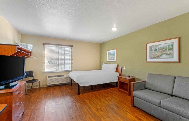 Building Photo - Furnished Studio-Cleveland - Mentor