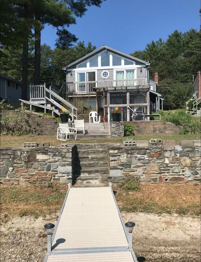 Primary Photo - 203 Pine Hollow Rd