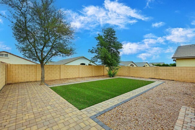 Building Photo - 36950 W Mondragone Ln