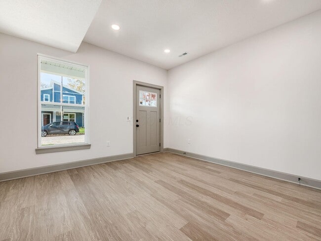 Building Photo - 170 Wisconsin Ave