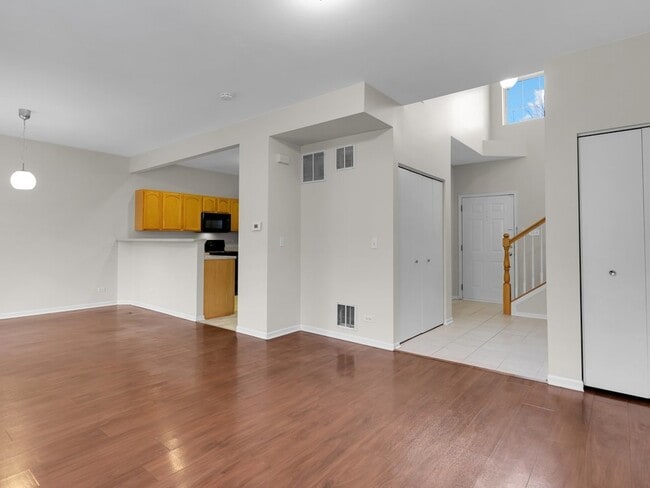 Building Photo - 10089 Thornton Way