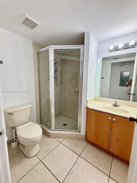 Building Photo - 8803 NW 109th Pl