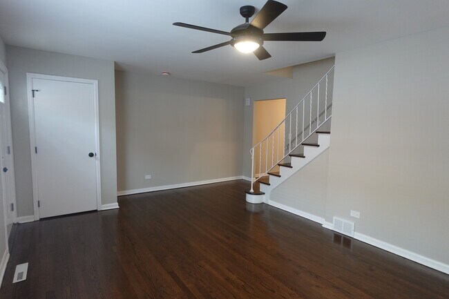 Building Photo - 1420 Shermer Rd