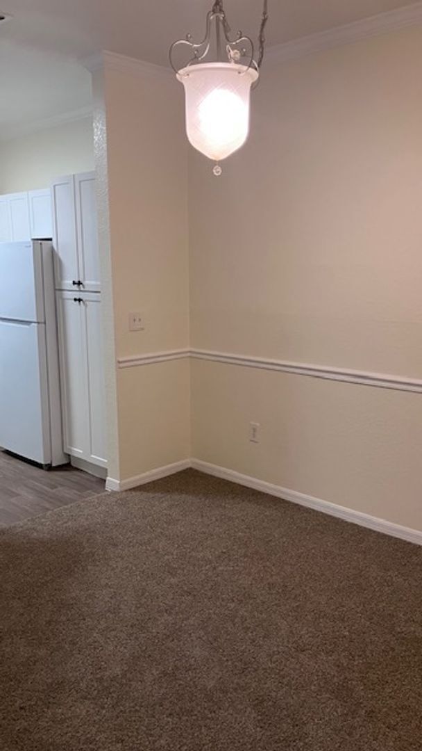 Building Photo - Condo for rent