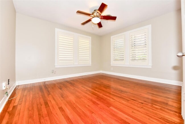 Building Photo - 3908 Becker Ave