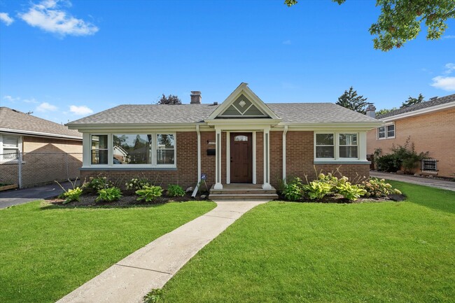 Primary Photo - 5809 Huron St