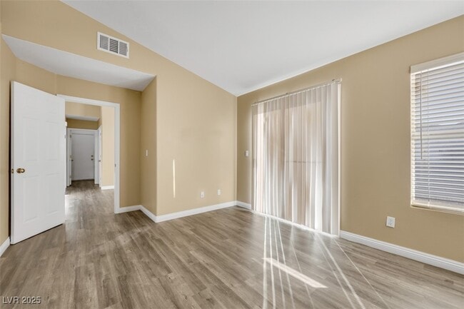 Building Photo - 2329 Avery Dr