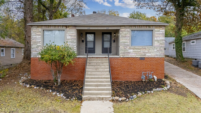 Building Photo - 2219 Blackwood Rd