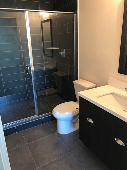 Masterbath - 2978 Ripple Pl
