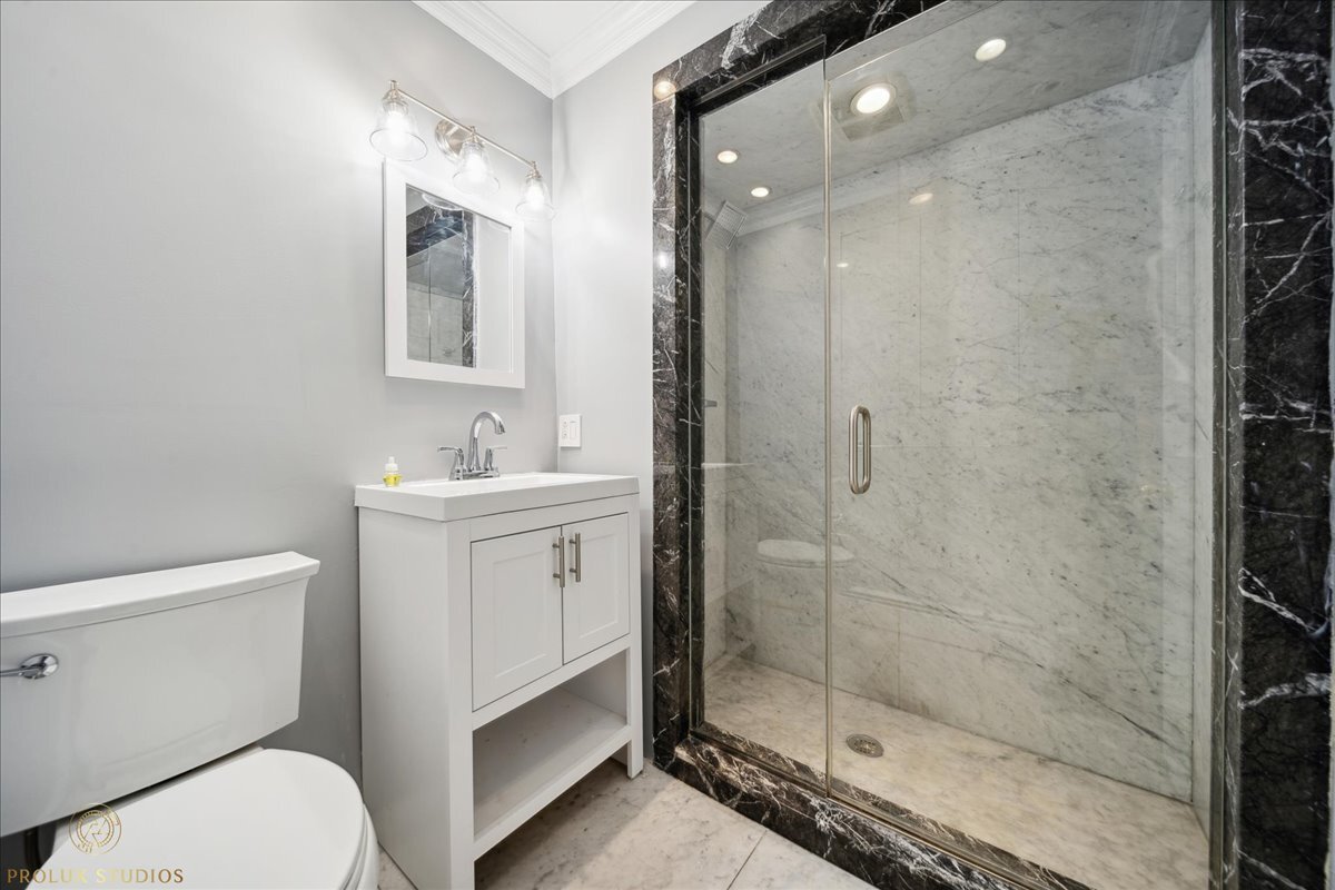 Hallway Bathroom - 1433 N Dearborn St