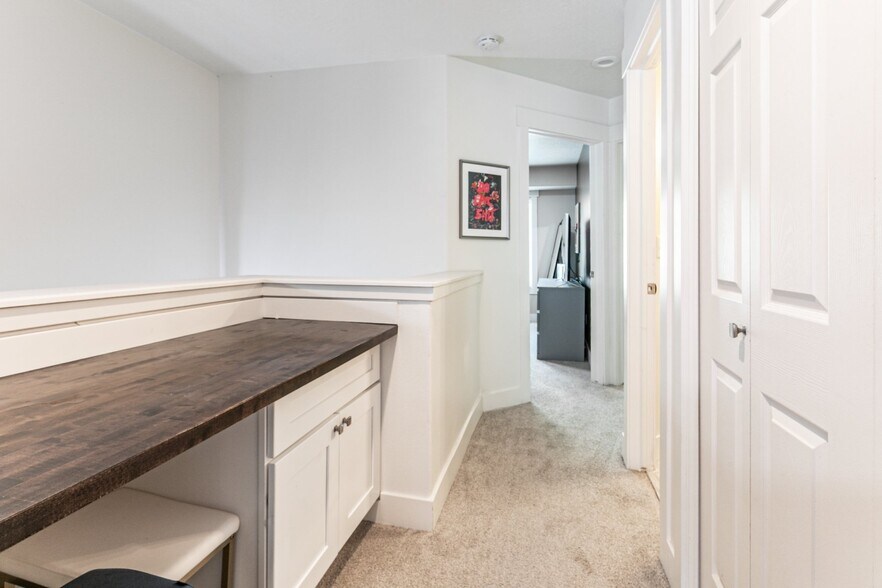 Building Photo - 14073 Chardonnay Way