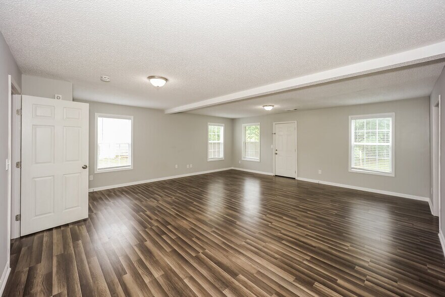 Building Photo - 11758 Registry Blvd