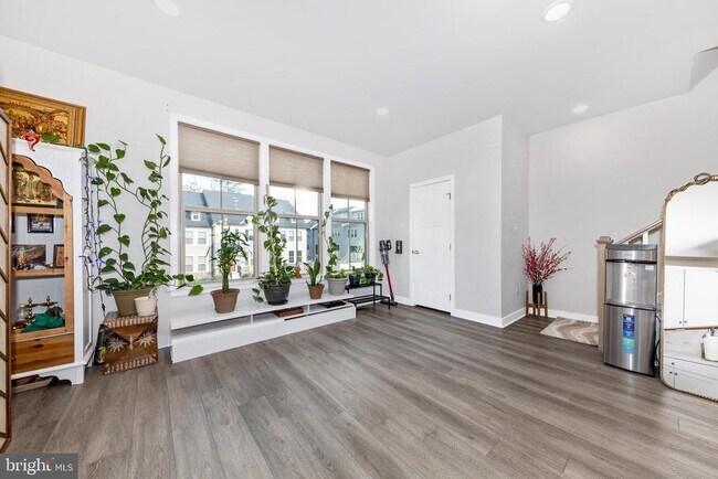 Building Photo - 6110 Stonecat Ct